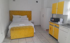 Guest Room And Apartment